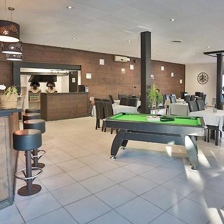 Hotel Restaurant Gite Les Lavandins Saint-Christol  Bagian luar foto